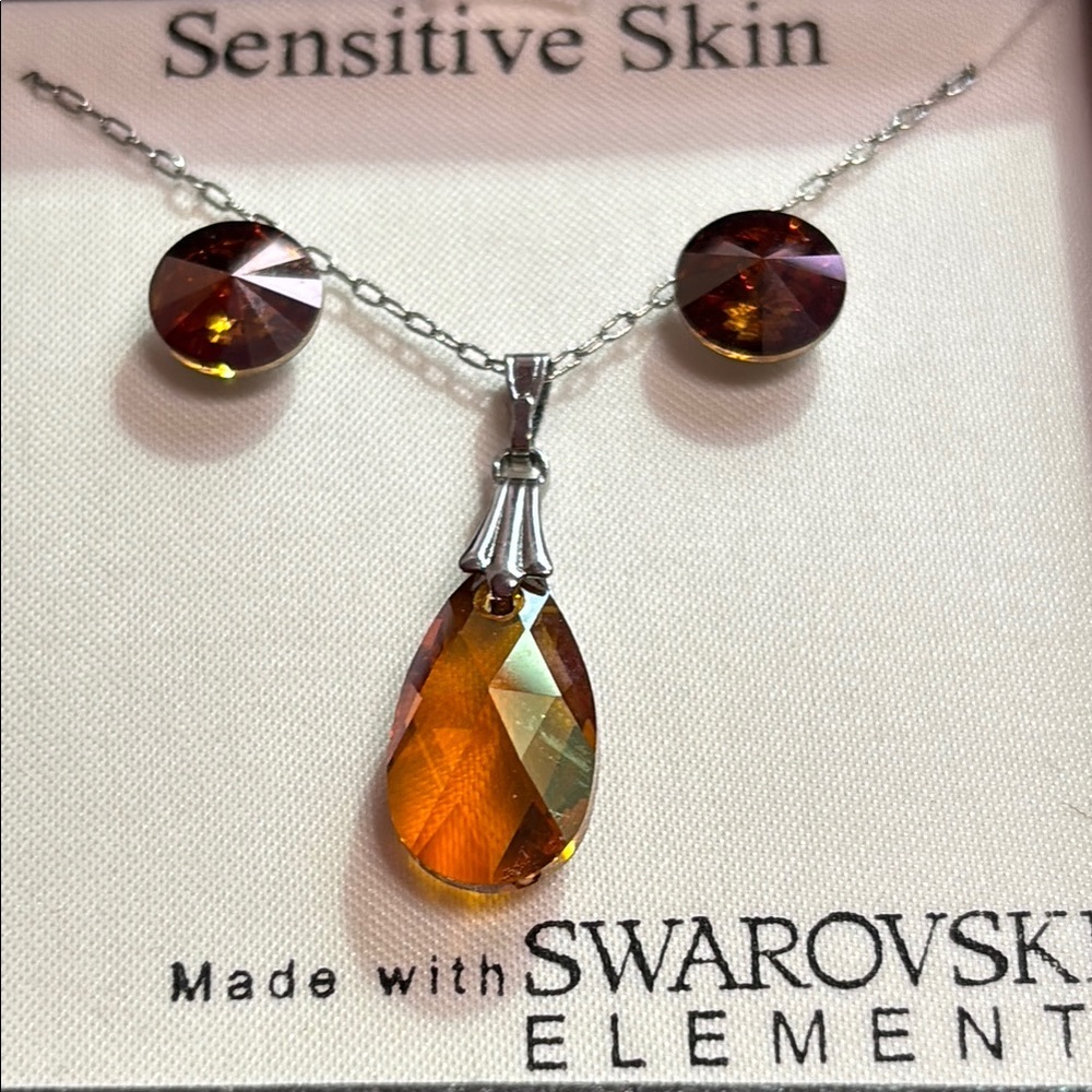 Amber Jewelry Set - Picture 4 of 4